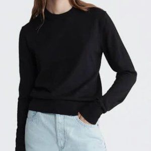 H&M Premium Selection/Round neckline black sweater